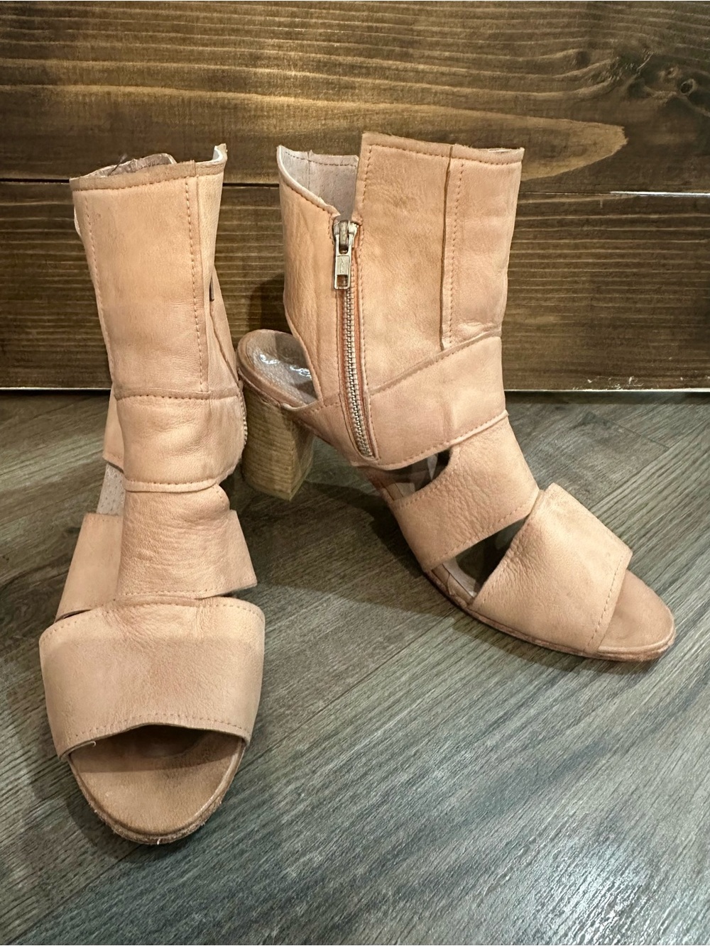Women’s Free People Light Pink Open-Toe Zip Heeled Sandals
